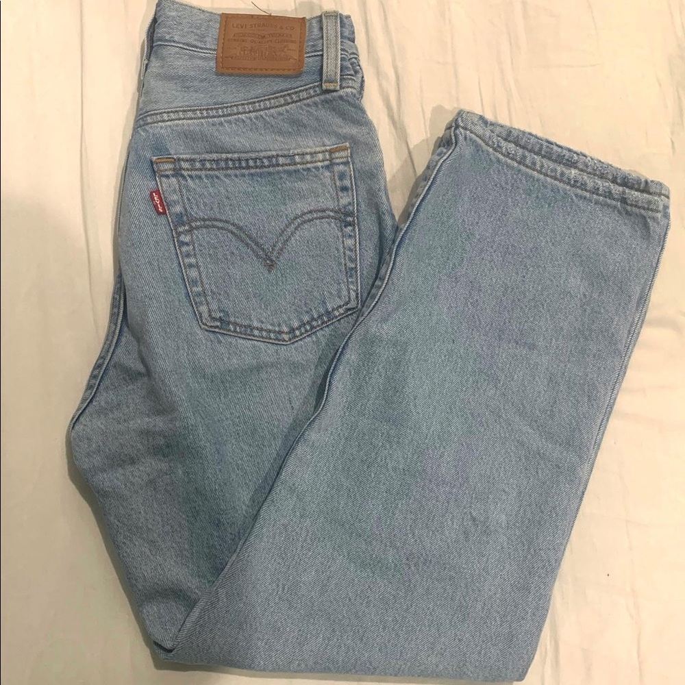 Levis ribcage straight jeans